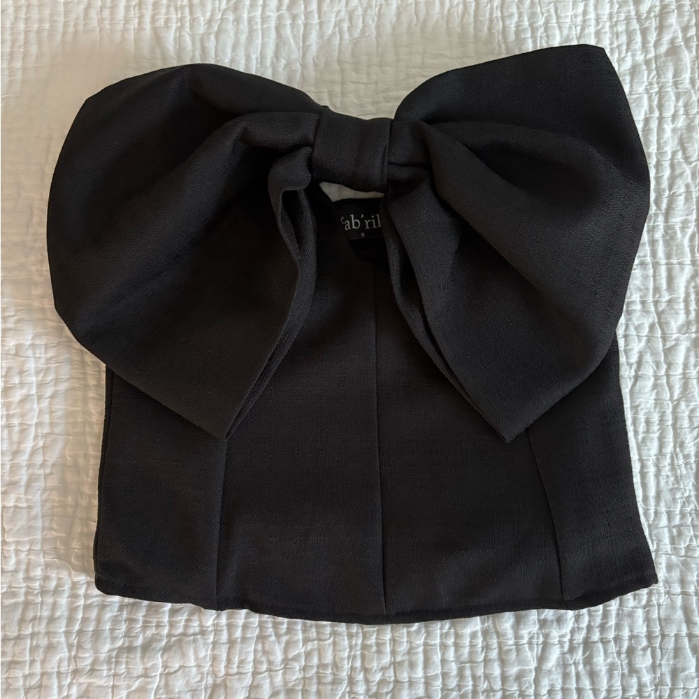 Fabrik Strapless Black Bow Top size small